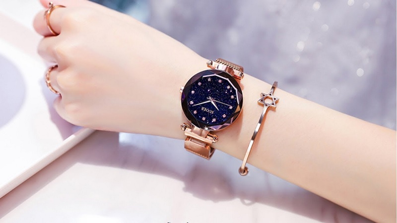Xác định kích thước đồng hồ có phù hợp với cổ tay